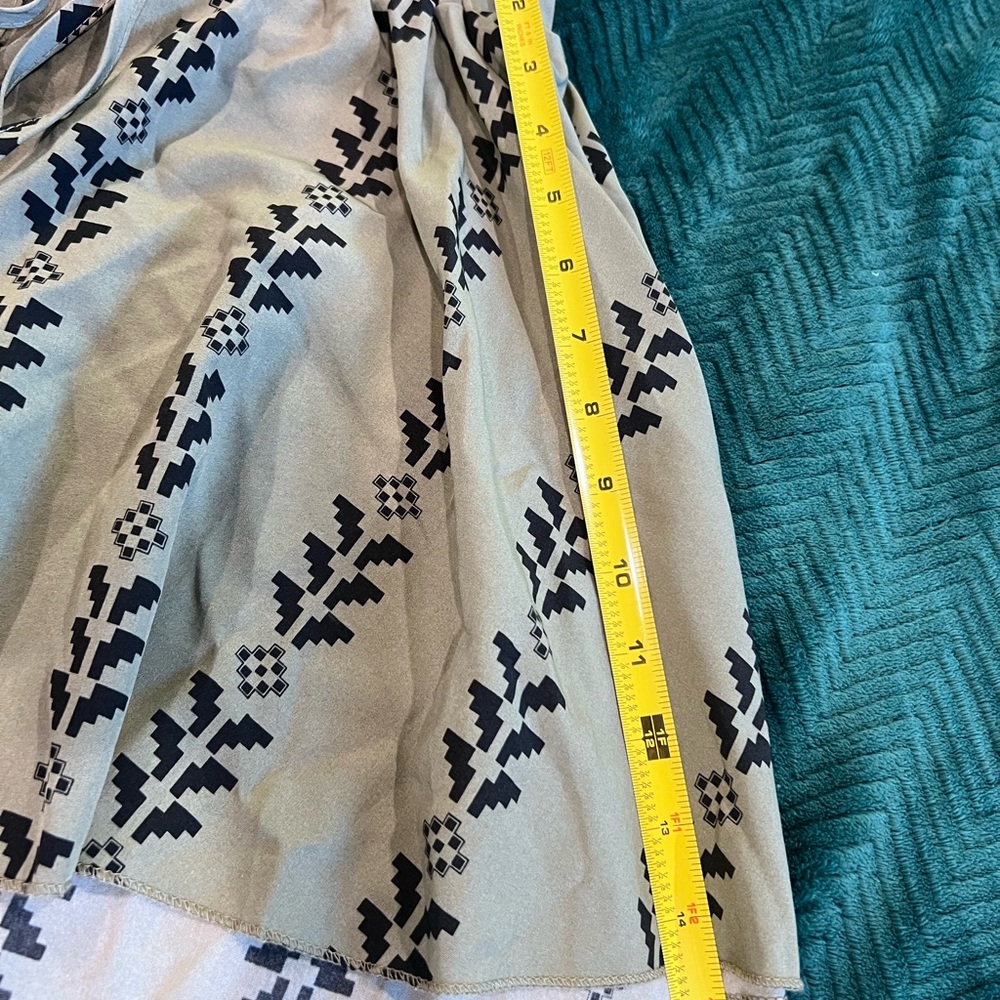 Shein Boho Black and Green Patterned Flounce Shorts Classic Dainty - Picture 7 of 7